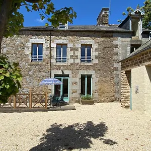  Bed & Breakfast Chateau De Mont St Michel